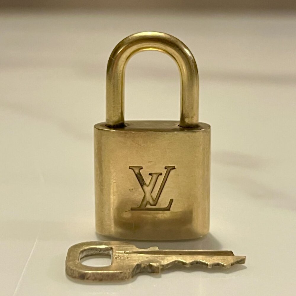 Louis Vuitton Padlock & Key #314